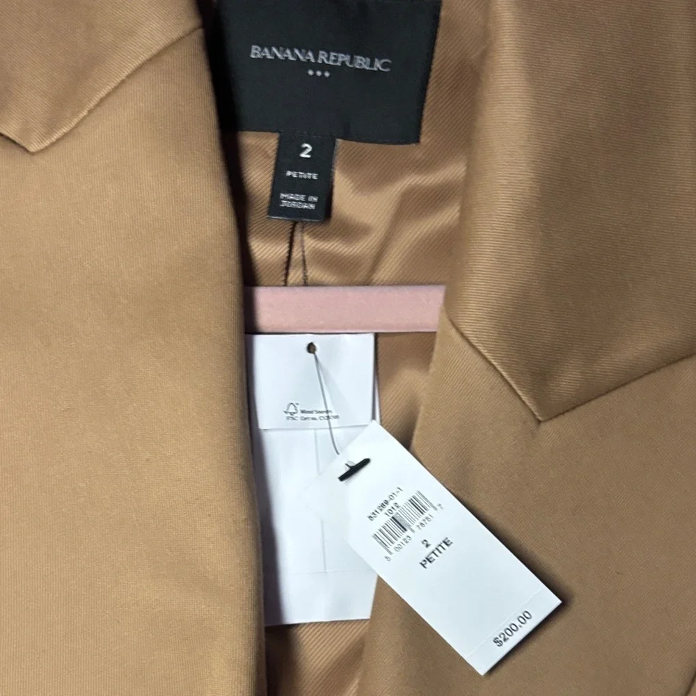 Banana Republic Tan Double-Breasted Blazer - Picture 2 of 2